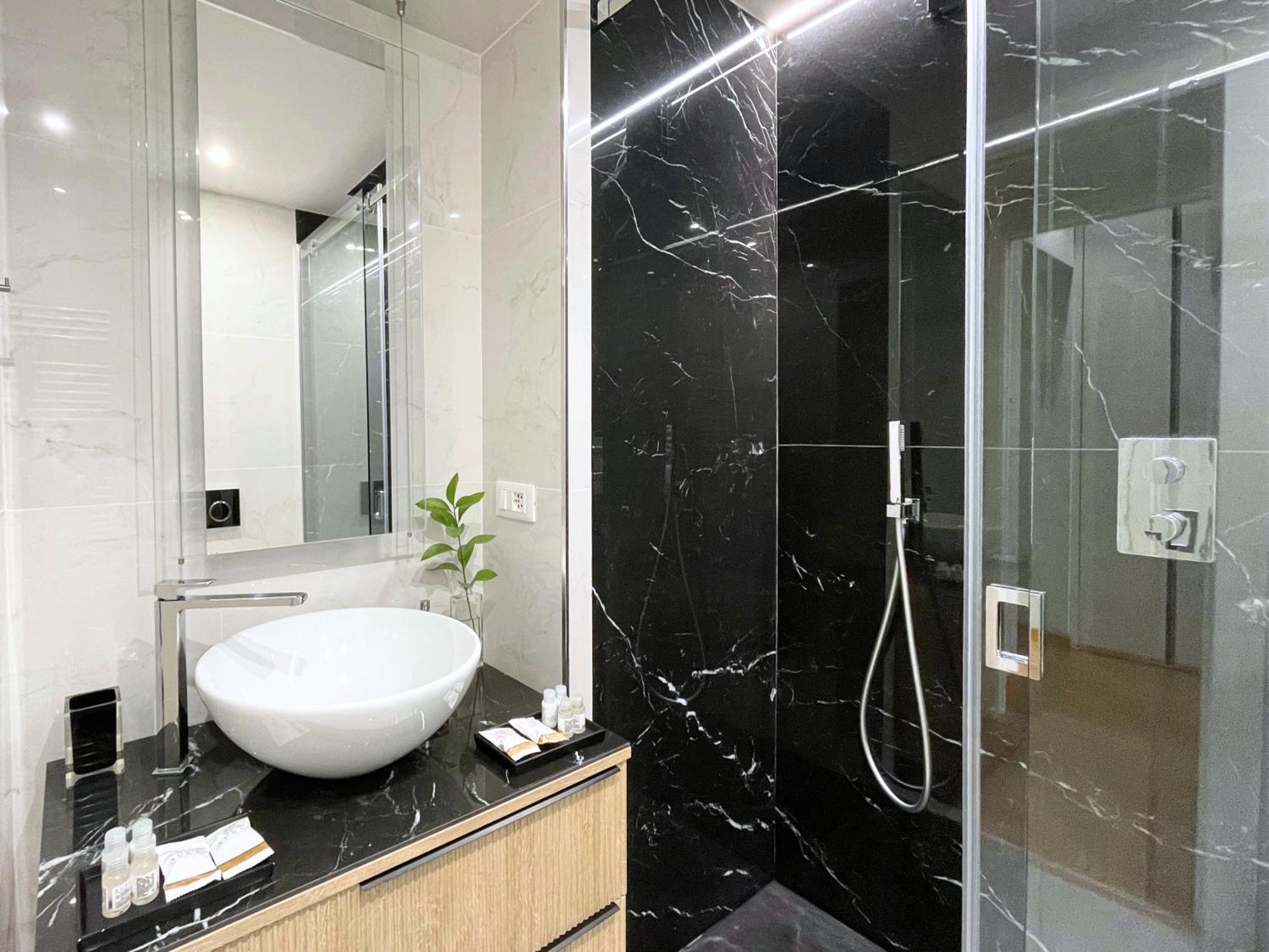 Jacuzzi Luxury Apartment In The Town Centre Turin Exteriör bild